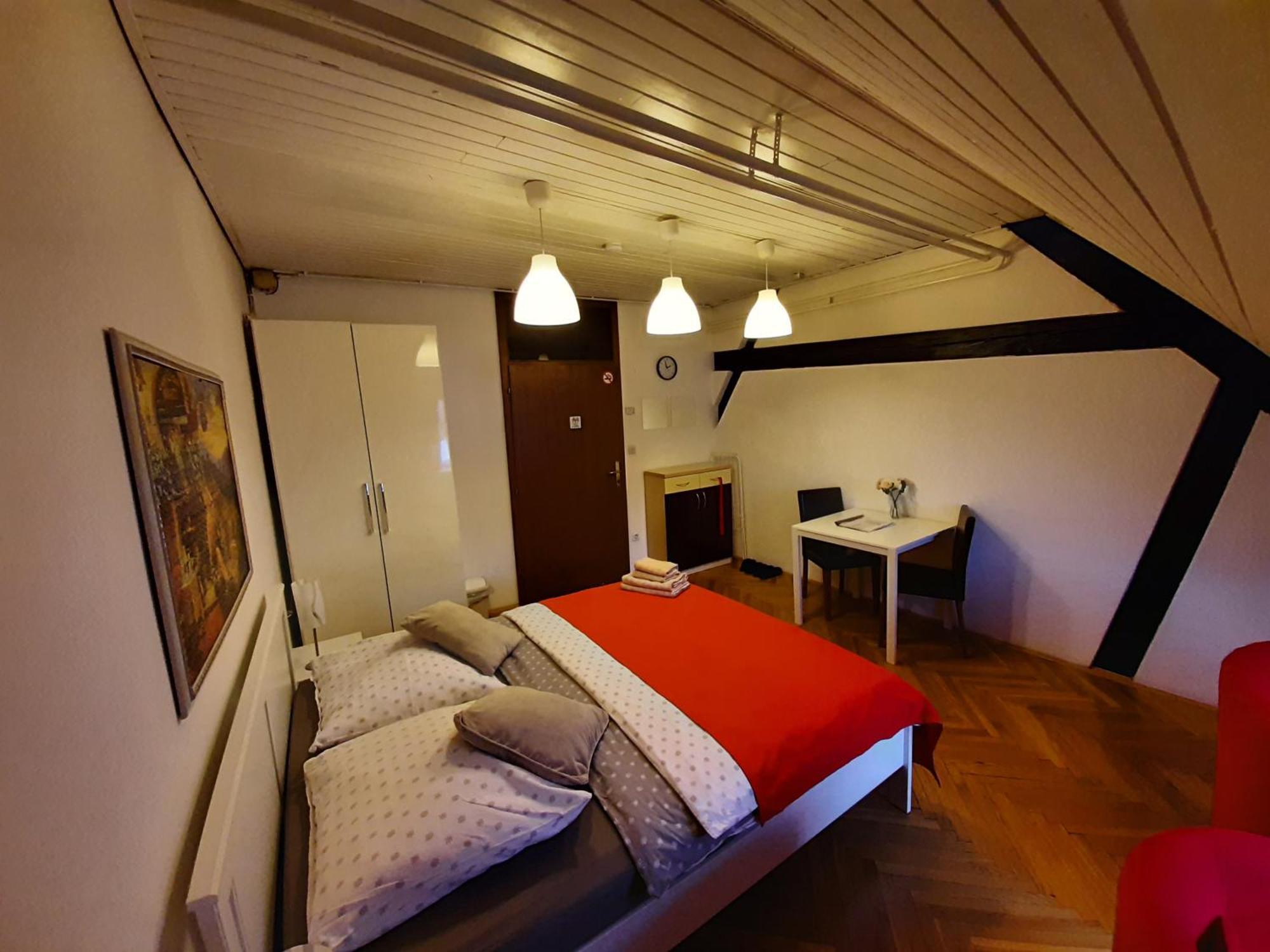 Viksi Hostel Ljubljana Oda fotoğraf