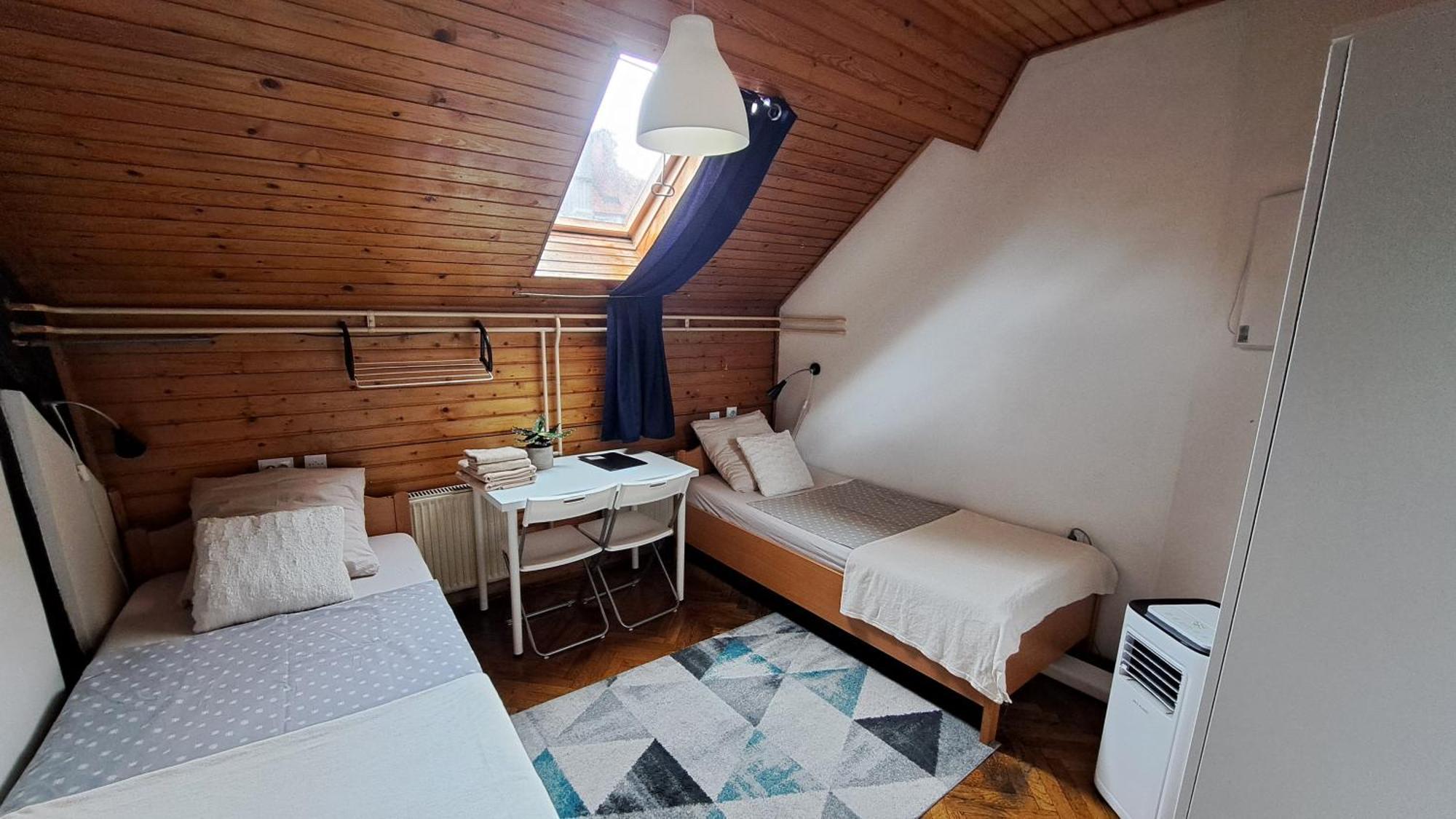 Viksi Hostel Ljubljana Oda fotoğraf