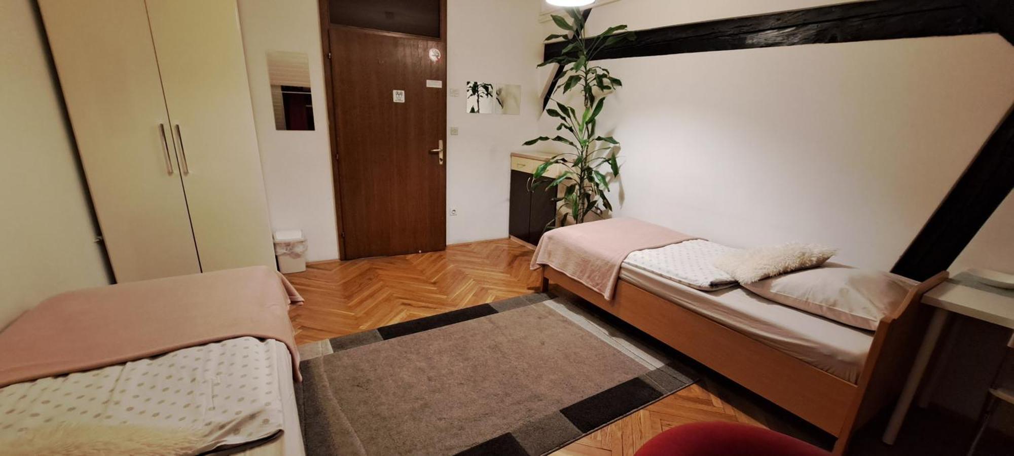 Viksi Hostel Ljubljana Oda fotoğraf