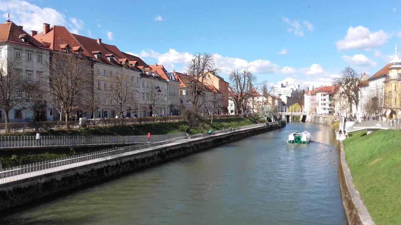 Viksi Hostel Ljubljana Dış mekan fotoğraf